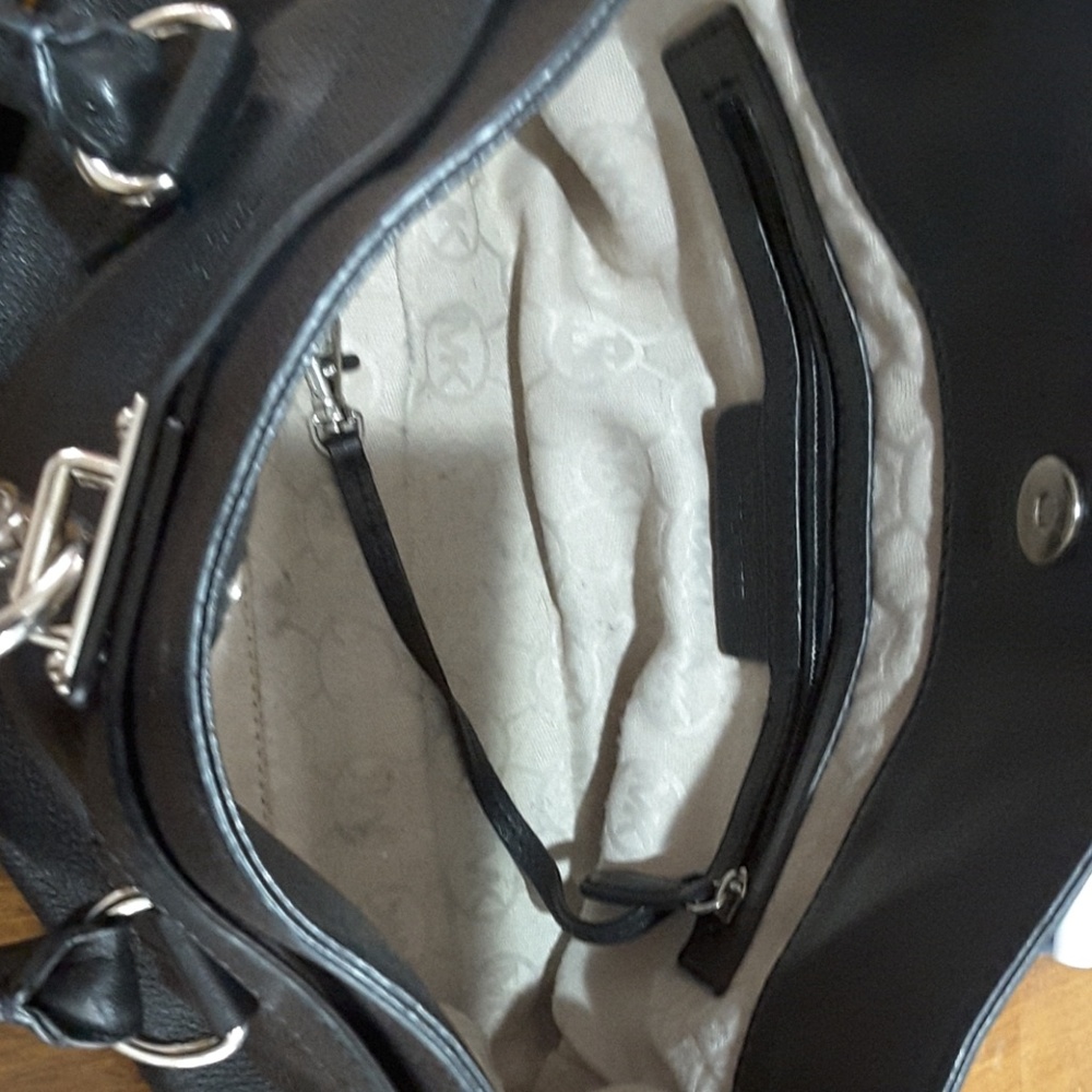Handbag - Picture 4 of 4